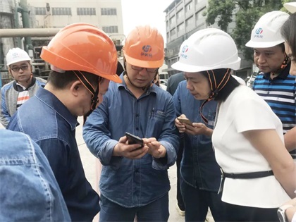 瀘州市副市長徐利檢查我公司安全生產(chǎn)雙重預防體系建設工作