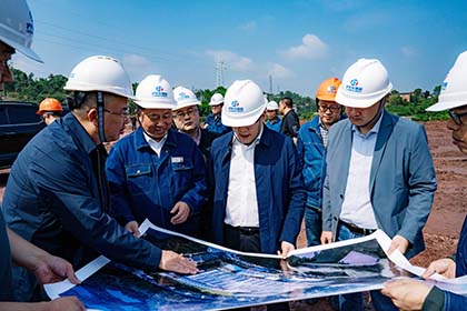 瀘州市國資委黨委書記、主任張學(xué)彬率隊督導(dǎo)瀘天化重大項目建設(shè)和企業(yè)安全生產(chǎn)工作